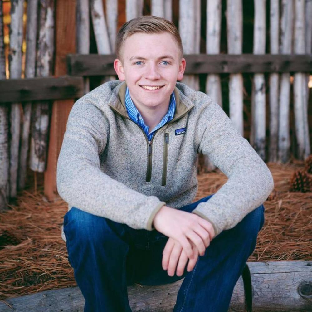 Meet your Posher, Cade